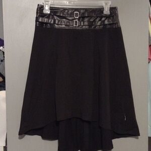 Tripp NYC size small double belted black skirt